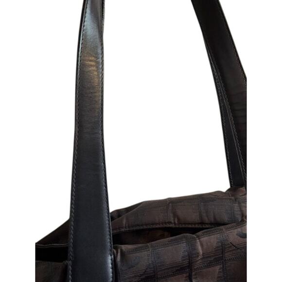 CHANEL Brown & Black Nylon Travel Line Bag*GM size w/zipper top*GREAT condition - Picture 14 of 16